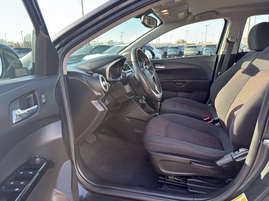 2020 Chevrolet Sonic Hatch LT Auto