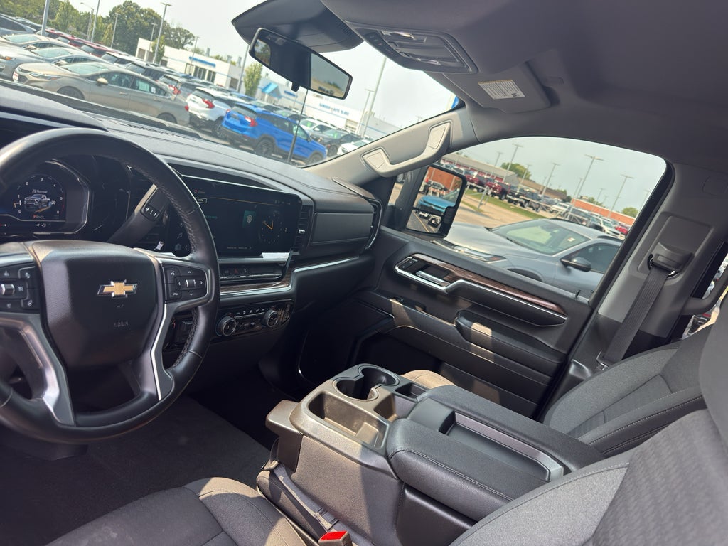2024 Chevrolet Silverado 2500 HD Crew Cab Standard Box 4-Wheel Drive LT