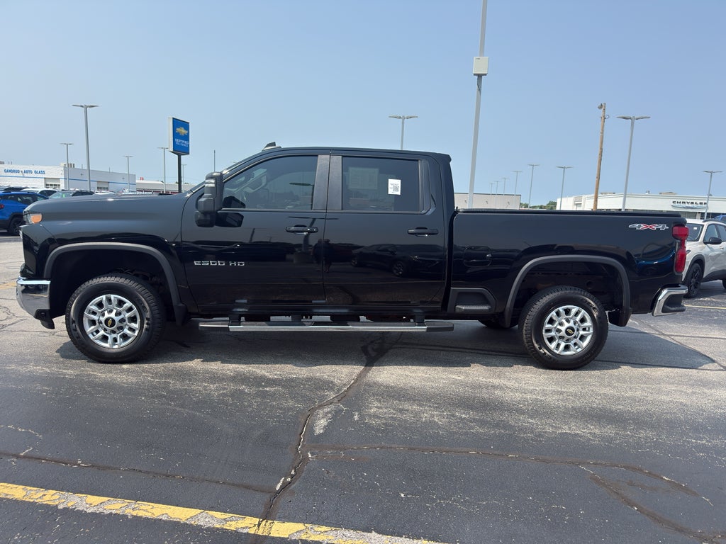 2024 Chevrolet Silverado 2500 HD Crew Cab Standard Box 4-Wheel Drive LT