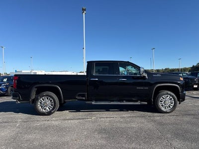 2022 Chevrolet Silverado 3500 HD Crew Cab Long Box 4-Wheel Drive High Country