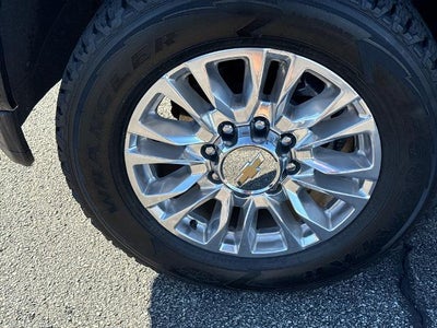 2022 Chevrolet Silverado 3500 HD Crew Cab Long Box 4-Wheel Drive High Country