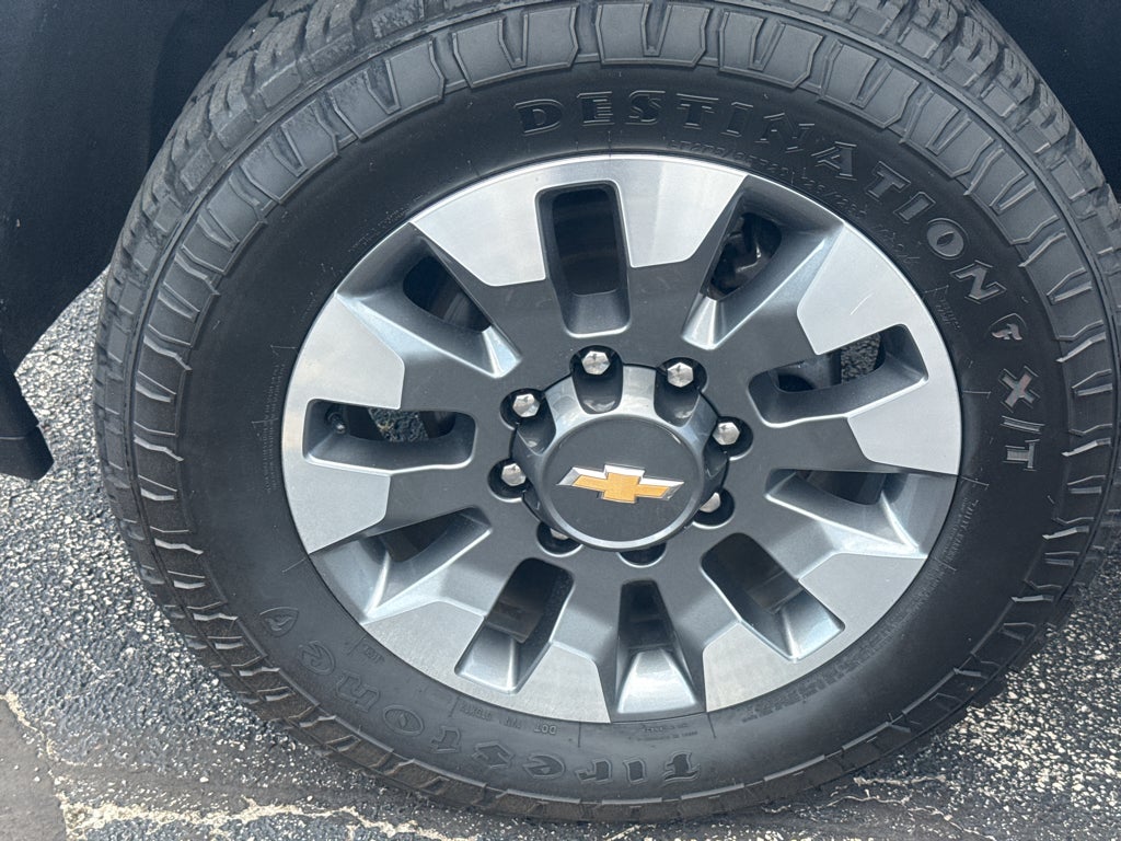 2022 Chevrolet Silverado 2500 HD Double Cab Long Box 4-Wheel Drive Custom