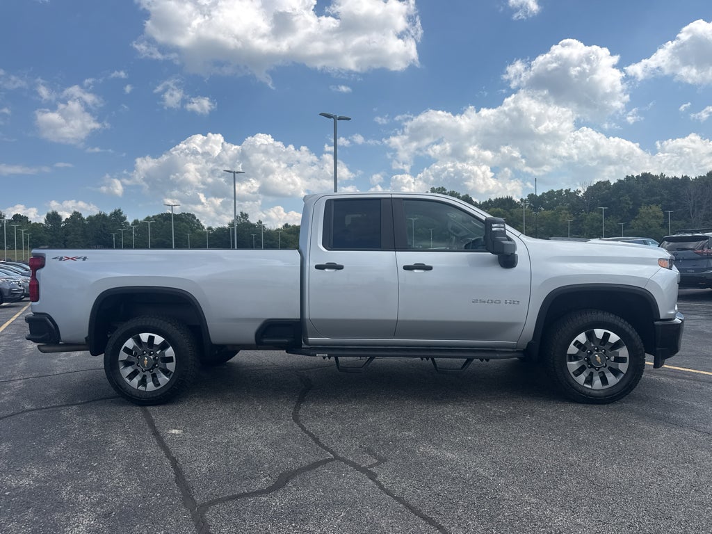 2022 Chevrolet Silverado 2500 HD Double Cab Long Box 4-Wheel Drive Custom