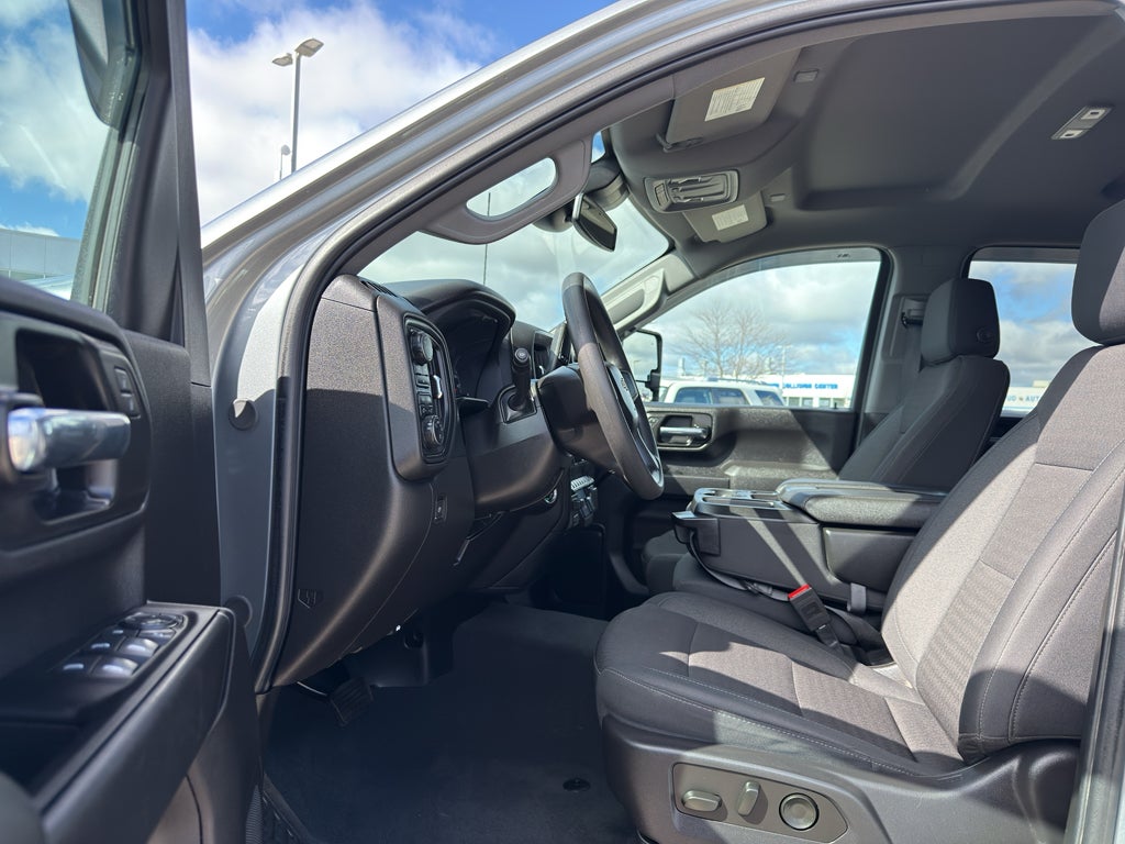 2024 Chevrolet Silverado 2500 HD Double Cab Standard Box 4-Wheel Drive Custom