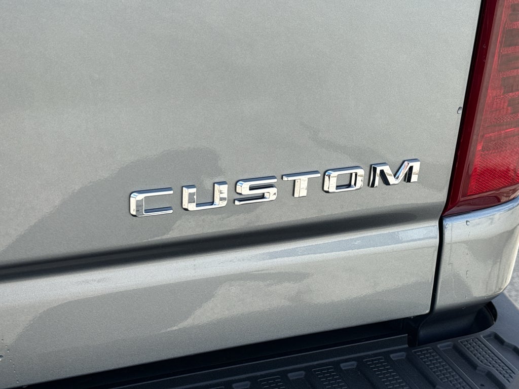 2024 Chevrolet Silverado 2500 HD Double Cab Standard Box 4-Wheel Drive Custom