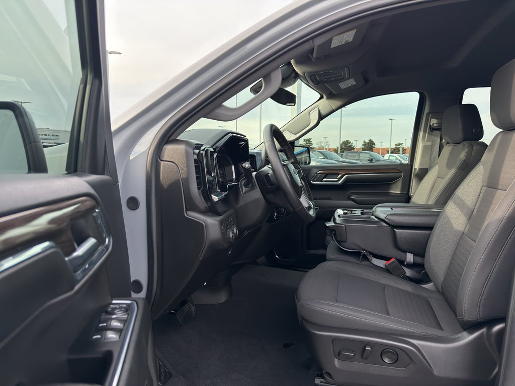 2024 Chevrolet Silverado 1500 Crew Cab Short Box 4-Wheel Drive RST