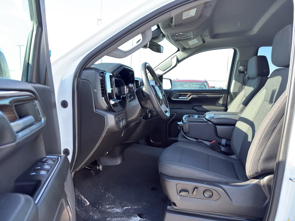 2022 Chevrolet Silverado 1500 Crew Cab Short Box 4-Wheel Drive LT 2FL