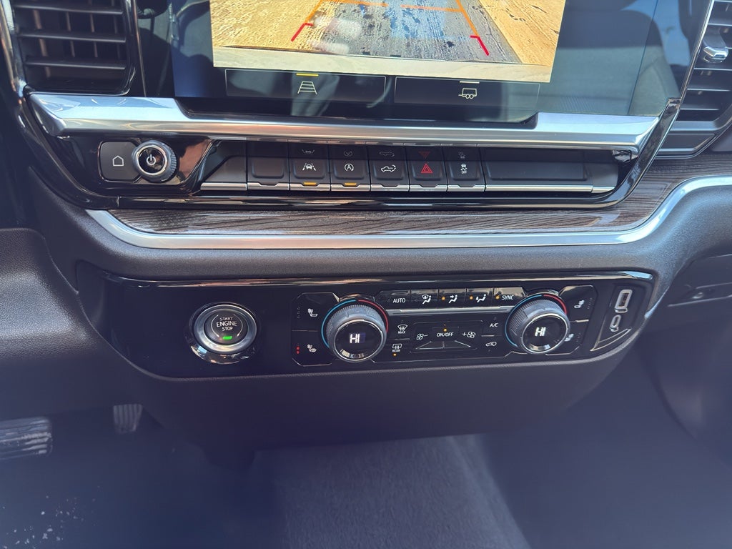 2022 Chevrolet Silverado 1500 Crew Cab Short Box 4-Wheel Drive LT 2FL