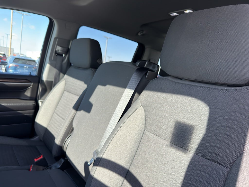 2022 Chevrolet Silverado 1500 Crew Cab Short Box 4-Wheel Drive LT 2FL