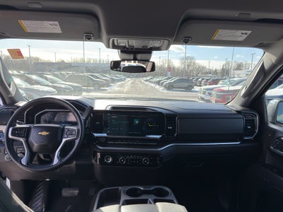 2022 Chevrolet Silverado 1500 Crew Cab Short Box 4-Wheel Drive LT 2FL