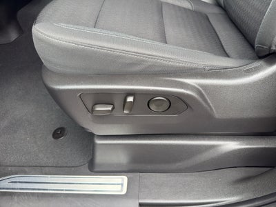 2023 Chevrolet Silverado 1500 Crew Cab Short Box 4-Wheel Drive LT 2FL