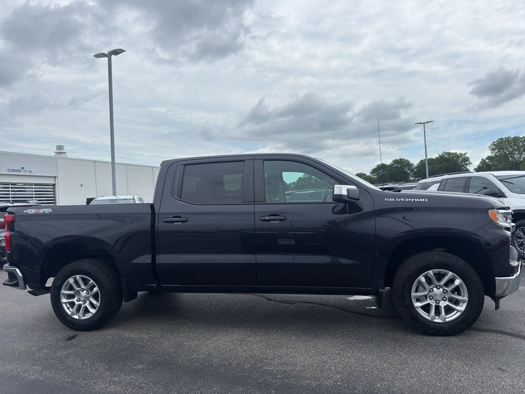 2023 Chevrolet Silverado 1500 Crew Cab Short Box 4-Wheel Drive LT 2FL