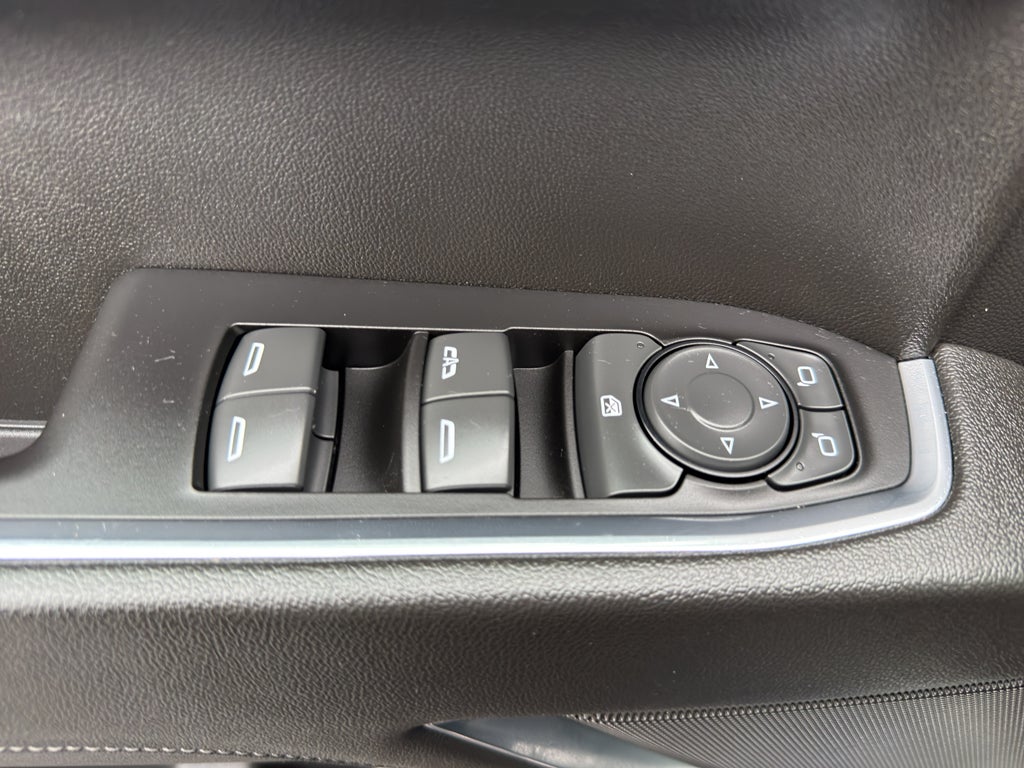 2022 Chevrolet Silverado 1500 Crew Cab Short Box 4-Wheel Drive LT 2FL