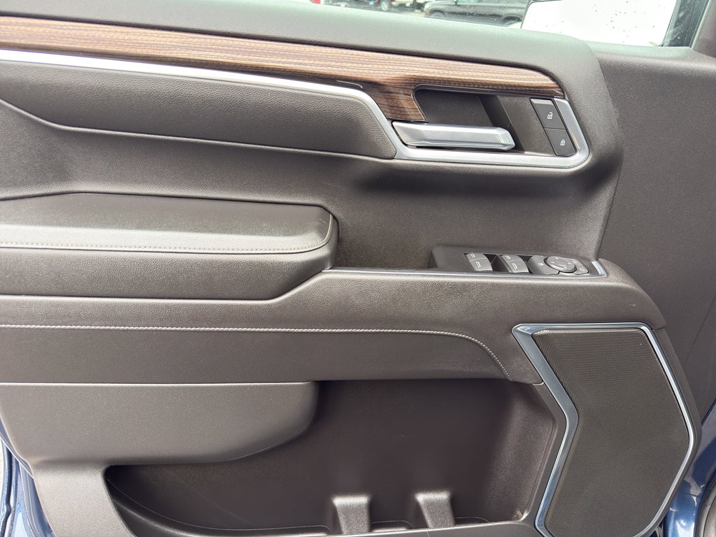 2022 Chevrolet Silverado 1500 Crew Cab Short Box 4-Wheel Drive LT 2FL