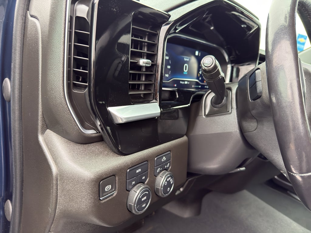 2022 Chevrolet Silverado 1500 Crew Cab Short Box 4-Wheel Drive LT 2FL