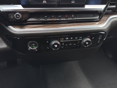 2022 Chevrolet Silverado 1500 Crew Cab Short Box 4-Wheel Drive LT 2FL