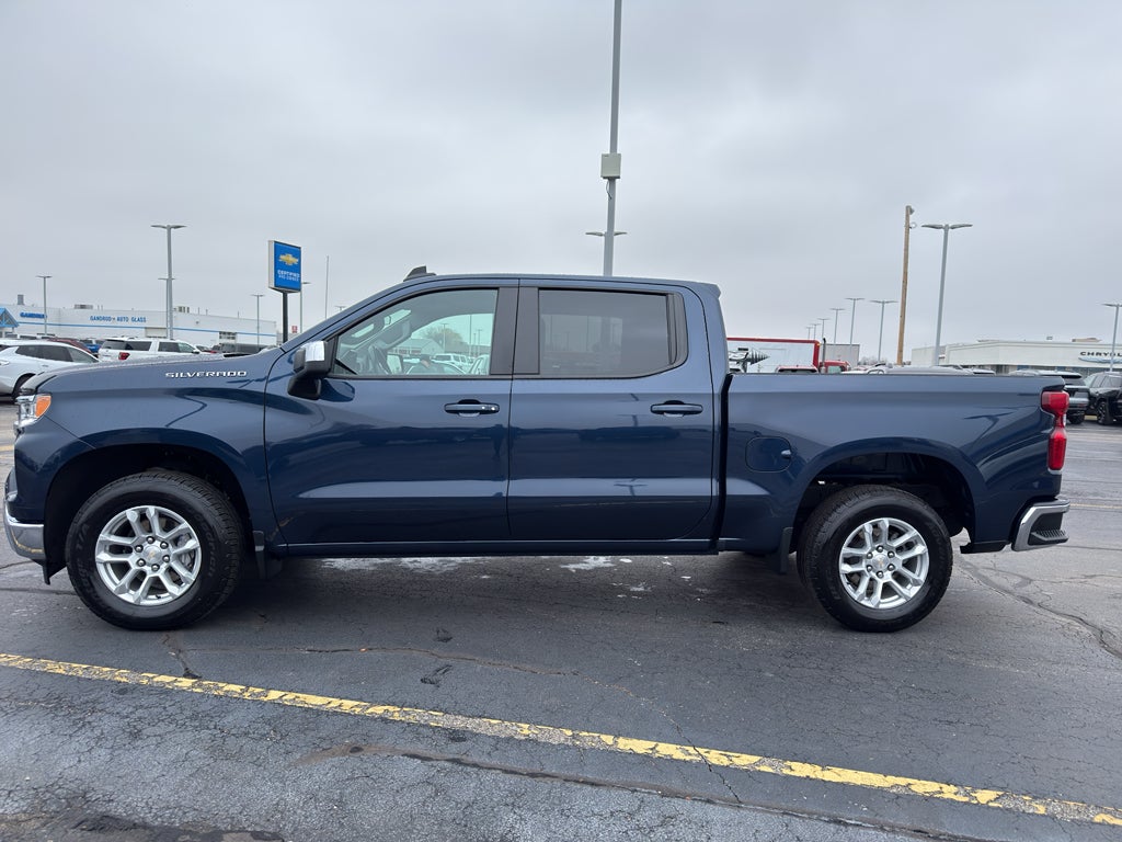 2022 Chevrolet Silverado 1500 Crew Cab Short Box 4-Wheel Drive LT 2FL
