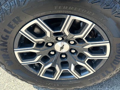 2023 Chevrolet Colorado Crew Cab Short Box 4-Wheel Drive Z71