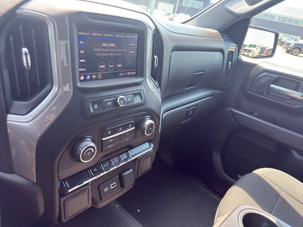 2022 Chevrolet Silverado 1500 LTD Crew Cab Short Box 4-Wheel Drive Custom