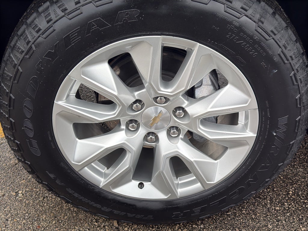 2021 Chevrolet Silverado 1500 Crew Cab Short Box 4-Wheel Drive Custom