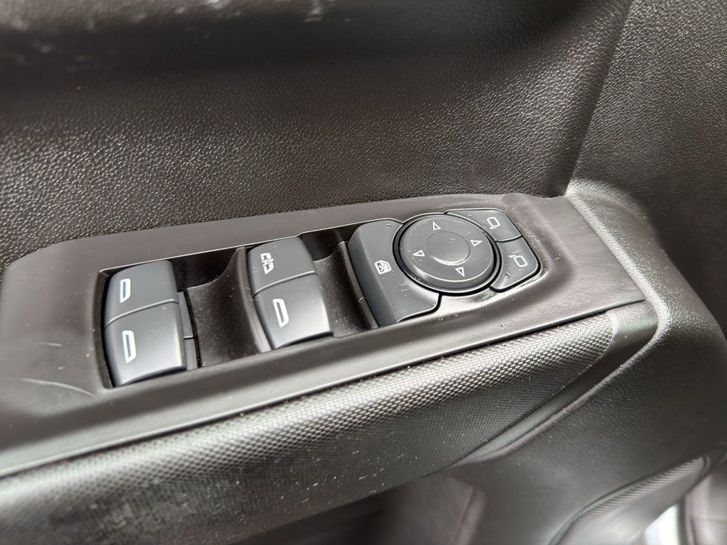 2021 Chevrolet Silverado 1500 Crew Cab Short Box 4-Wheel Drive Custom