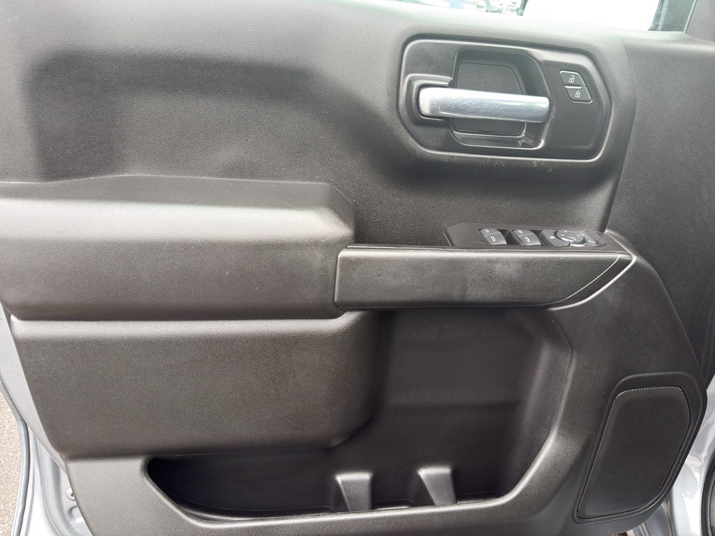 2021 Chevrolet Silverado 1500 Crew Cab Short Box 4-Wheel Drive Custom