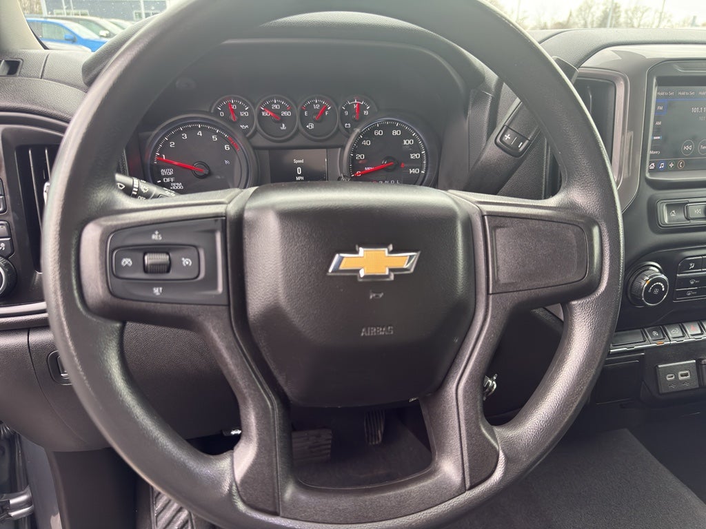 2021 Chevrolet Silverado 1500 Crew Cab Short Box 4-Wheel Drive Custom