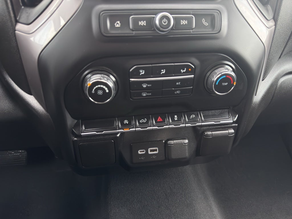 2021 Chevrolet Silverado 1500 Crew Cab Short Box 4-Wheel Drive Custom