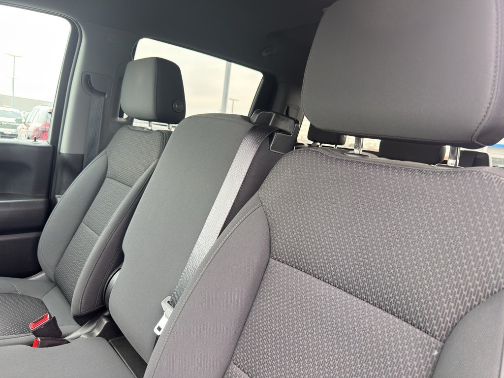 2021 Chevrolet Silverado 1500 Crew Cab Short Box 4-Wheel Drive Custom