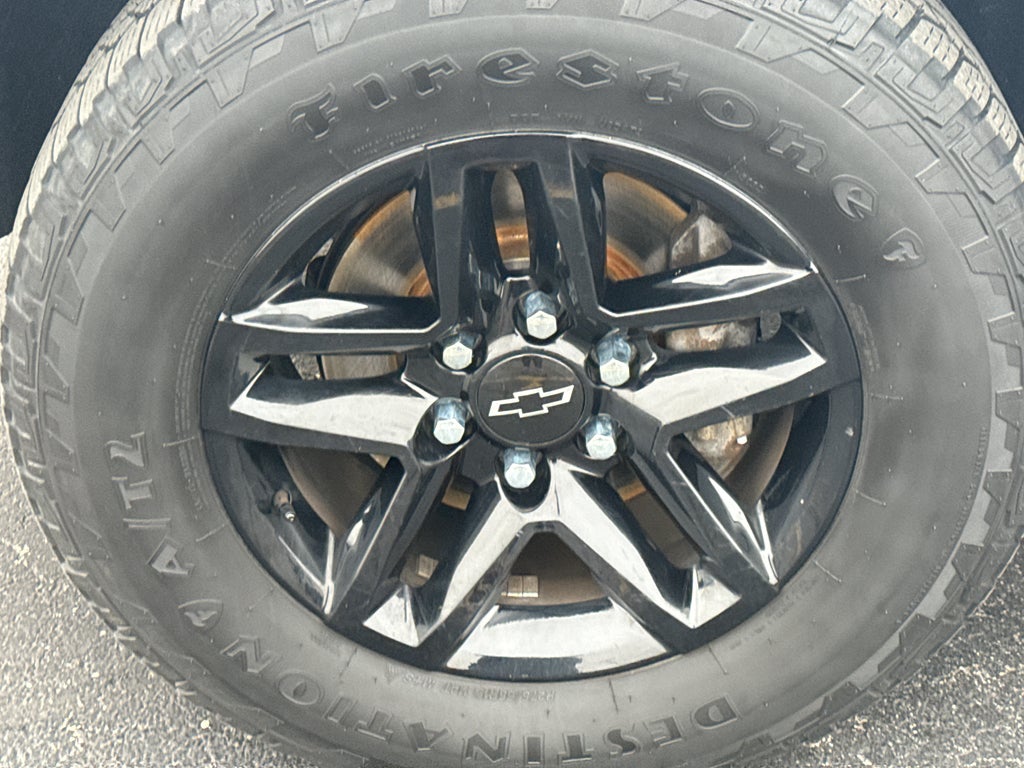 2019 Chevrolet Silverado 1500 Crew Cab Standard Box 4-Wheel Drive LT Trail Boss