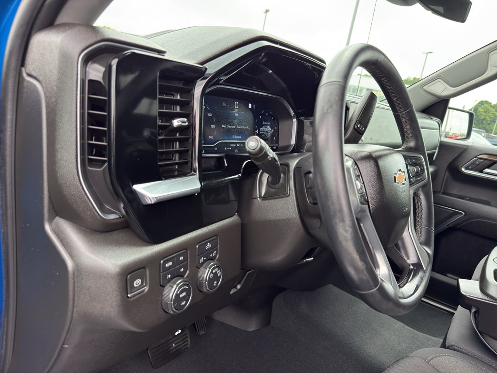 2023 Chevrolet Silverado 1500 Double Cab Standard Box 4-Wheel Drive LT 1LT