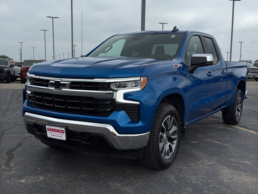 2023 Chevrolet Silverado 1500 Double Cab Standard Box 4-Wheel Drive LT 1LT