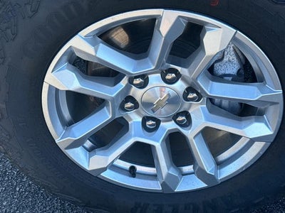 2023 Chevrolet Silverado 1500 Double Cab Standard Box 4-Wheel Drive LT 1LT