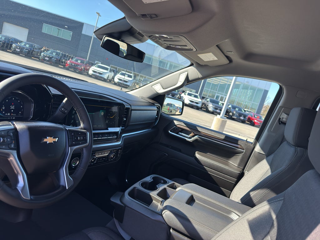 2023 Chevrolet Silverado 1500 Double Cab Standard Box 4-Wheel Drive LT 2FL