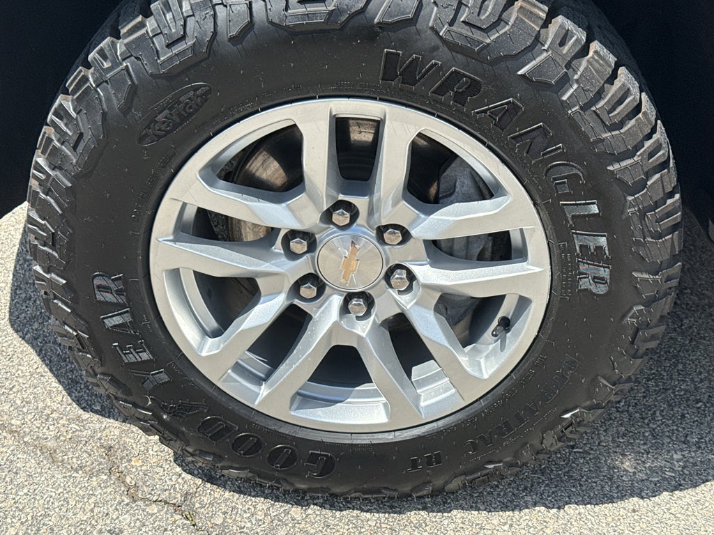 2020 Chevrolet Silverado 1500 Double Cab Standard Box 4-Wheel Drive LT All Star Edition