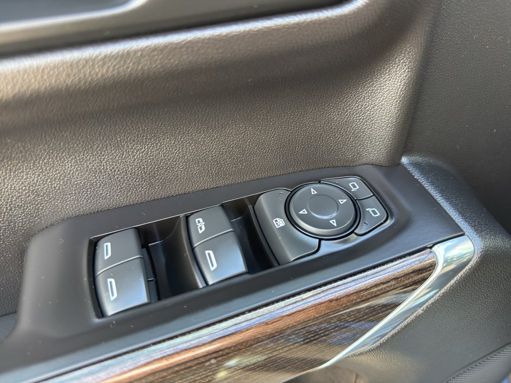 2020 Chevrolet Silverado 1500 Double Cab Standard Box 4-Wheel Drive LT All Star Edition