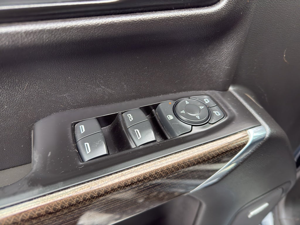 2020 Chevrolet Silverado 1500 Double Cab Standard Box 4-Wheel Drive RST