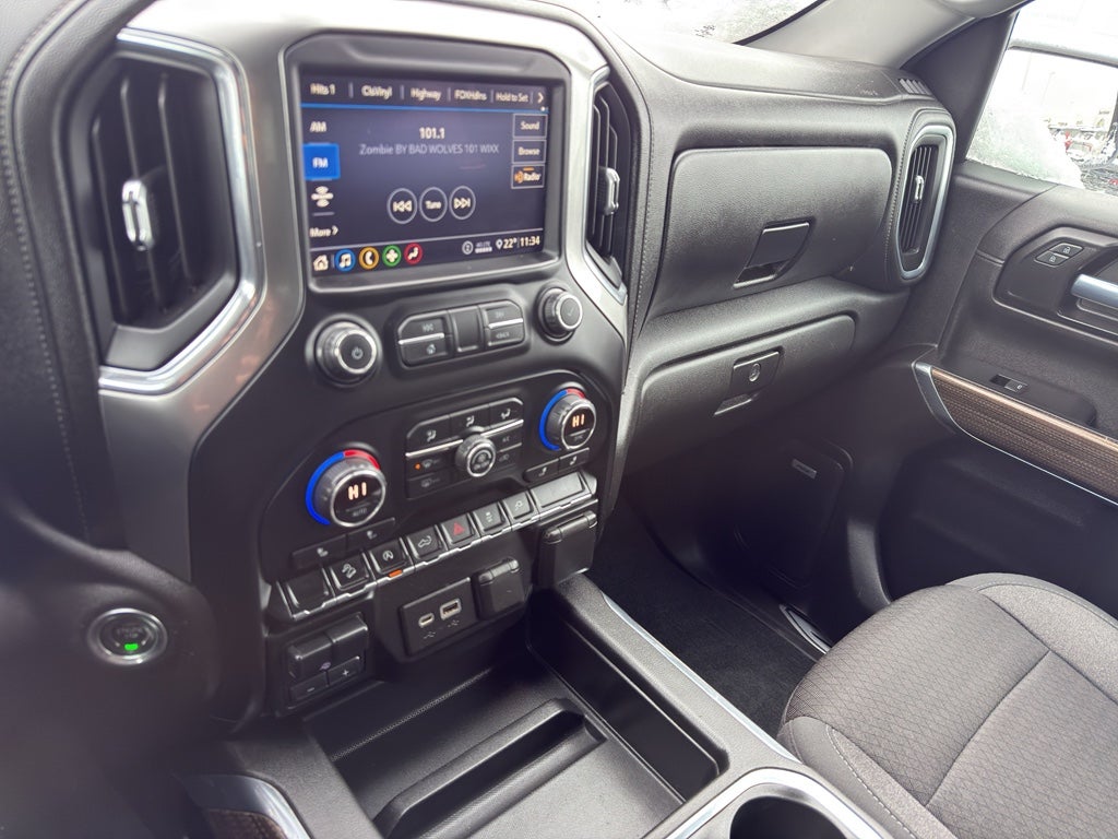 2020 Chevrolet Silverado 1500 Double Cab Standard Box 4-Wheel Drive RST