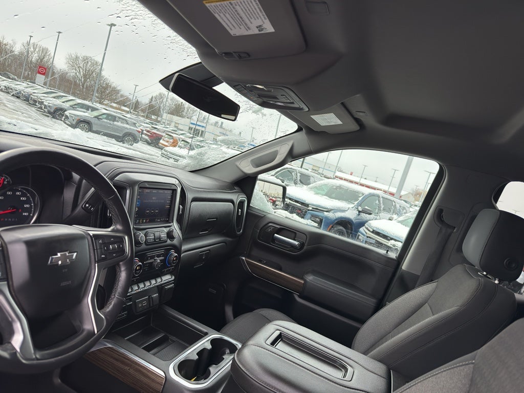 2020 Chevrolet Silverado 1500 Double Cab Standard Box 4-Wheel Drive RST