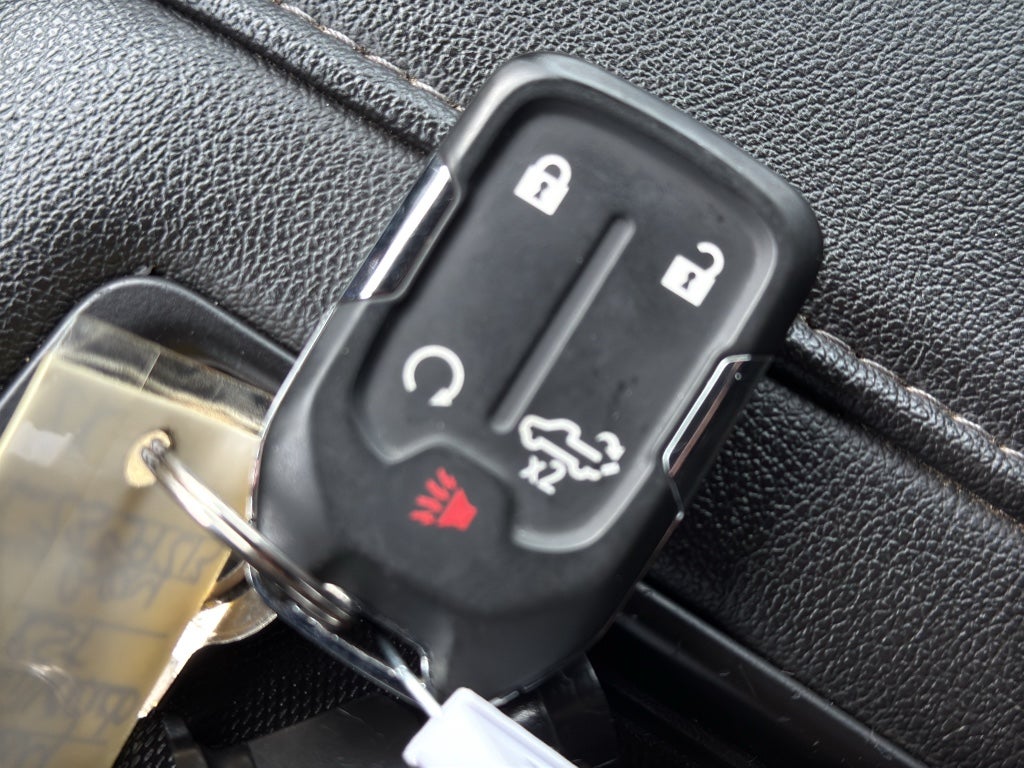 2020 Chevrolet Silverado 1500 Double Cab Standard Box 4-Wheel Drive RST