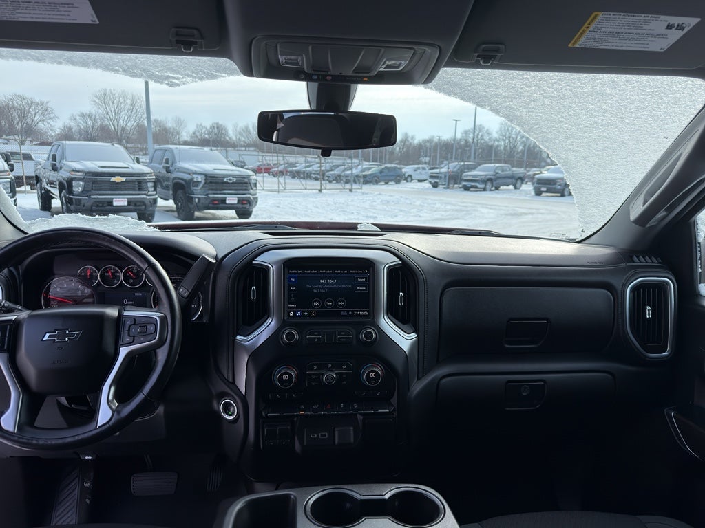 2019 Chevrolet Silverado 1500 Double Cab Standard Box 4-Wheel Drive RST