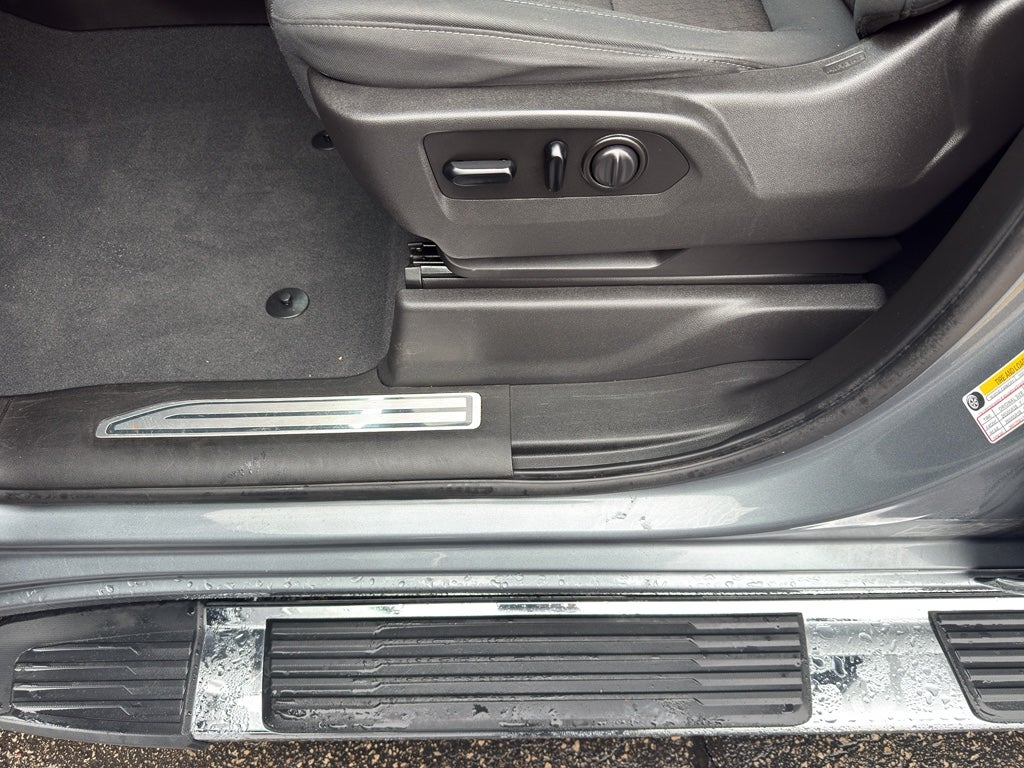 2019 Chevrolet Silverado 1500 Double Cab Standard Box 4-Wheel Drive RST