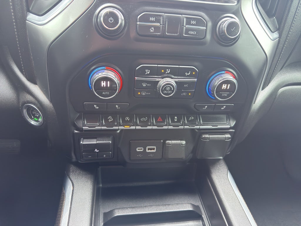 2019 Chevrolet Silverado 1500 Double Cab Standard Box 4-Wheel Drive RST