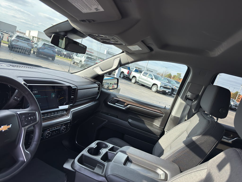 2024 Chevrolet Silverado 1500 Crew Cab Short Box 4-Wheel Drive LT 1LT