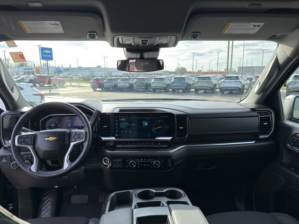 2024 Chevrolet Silverado 1500 Crew Cab Short Box 4-Wheel Drive LT 1LT