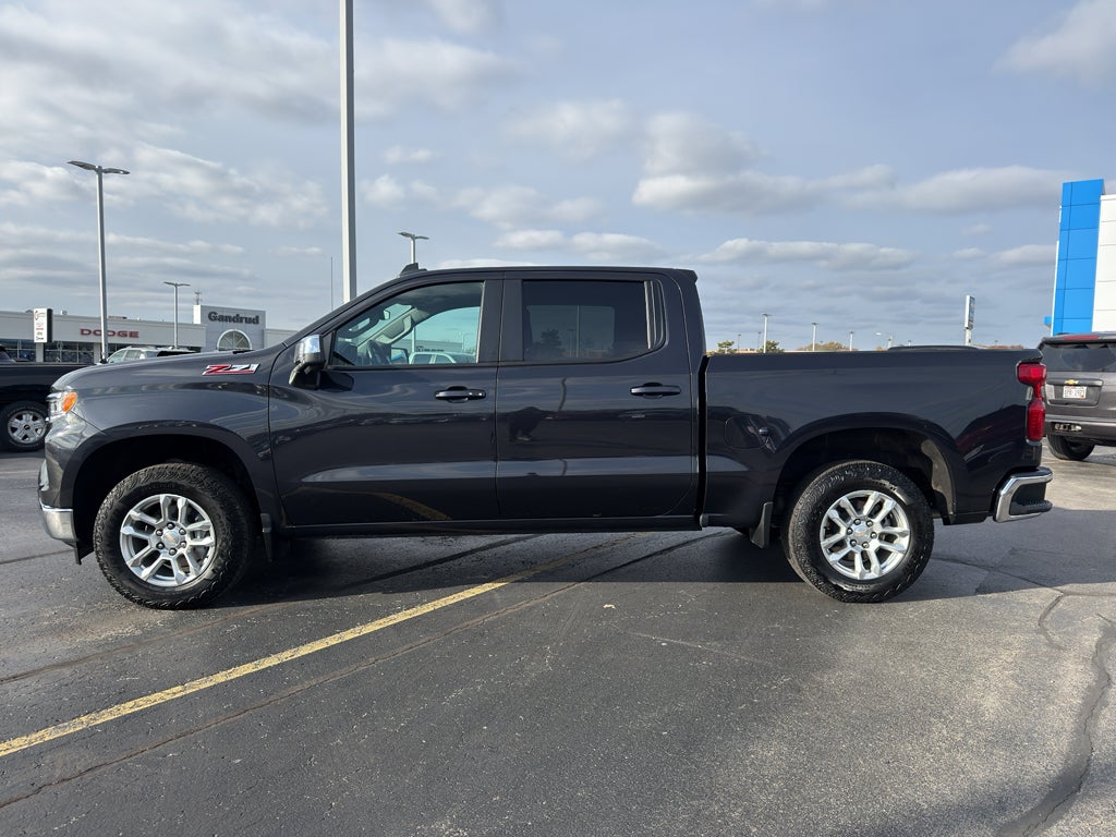 2024 Chevrolet Silverado 1500 Crew Cab Short Box 4-Wheel Drive LT 1LT
