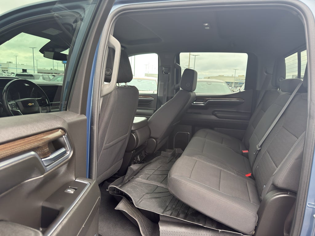 2024 Chevrolet Silverado 1500 Crew Cab Standard Box 4-Wheel Drive LT