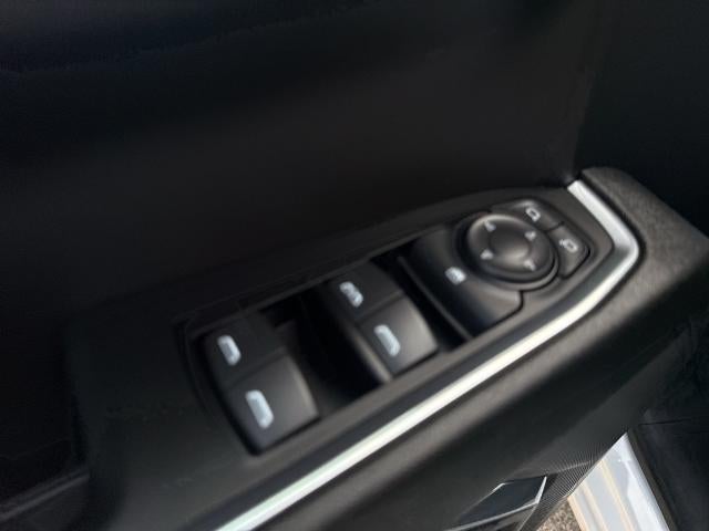 2024 Chevrolet Silverado 1500 Crew Cab Short Box 4-Wheel Drive LT 1LT