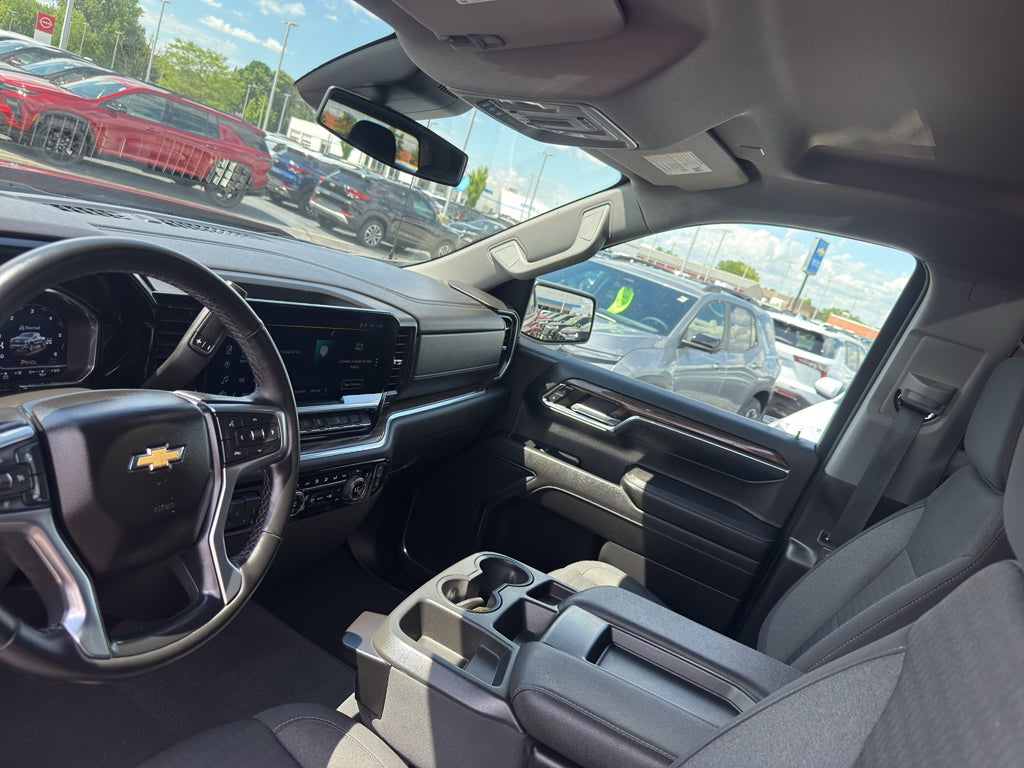 2023 Chevrolet Silverado 1500 Crew Cab Short Box 4-Wheel Drive LT 1LT