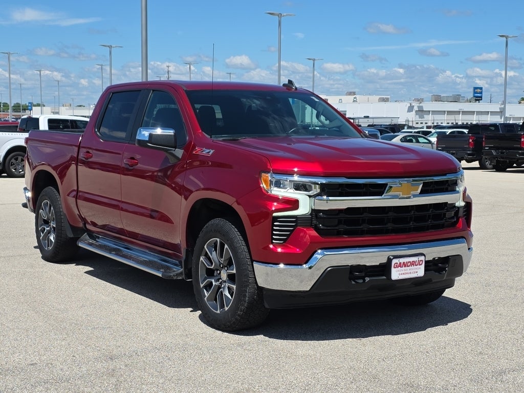 2023 Chevrolet Silverado 1500 Crew Cab Short Box 4-Wheel Drive LT 1LT